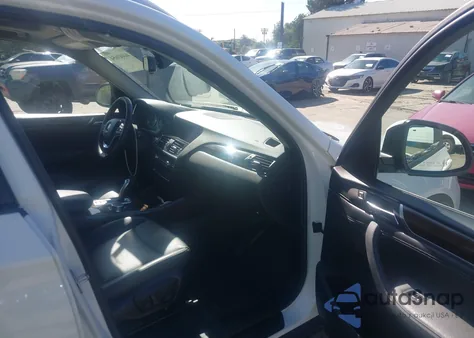 2015 BMW X3 Sdrive28I z USA, uszkodzony, nr VIN 5UXWZ7C55F0M82942